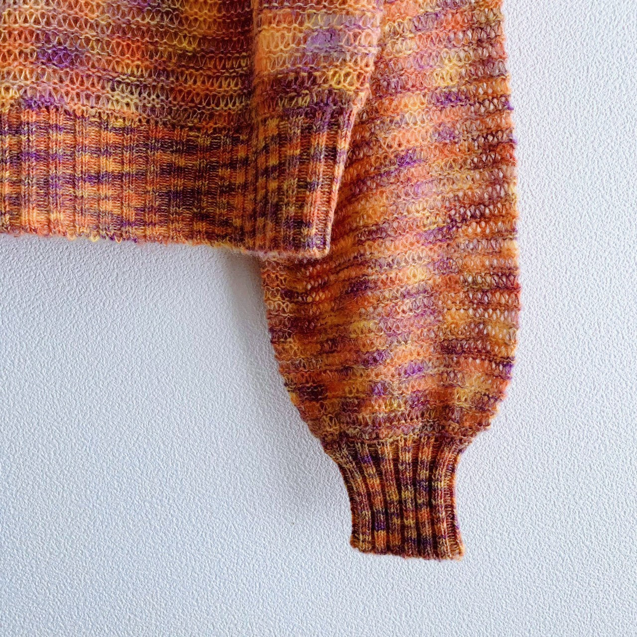 MULTI COLOR KNIT TOP