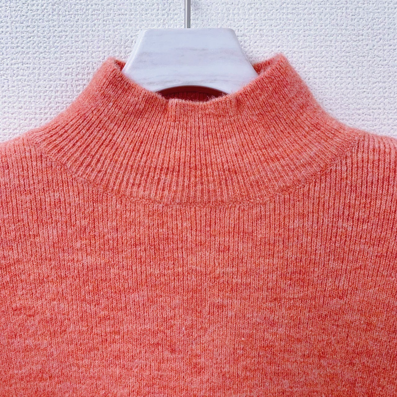 高領泡泡袖針織上衣