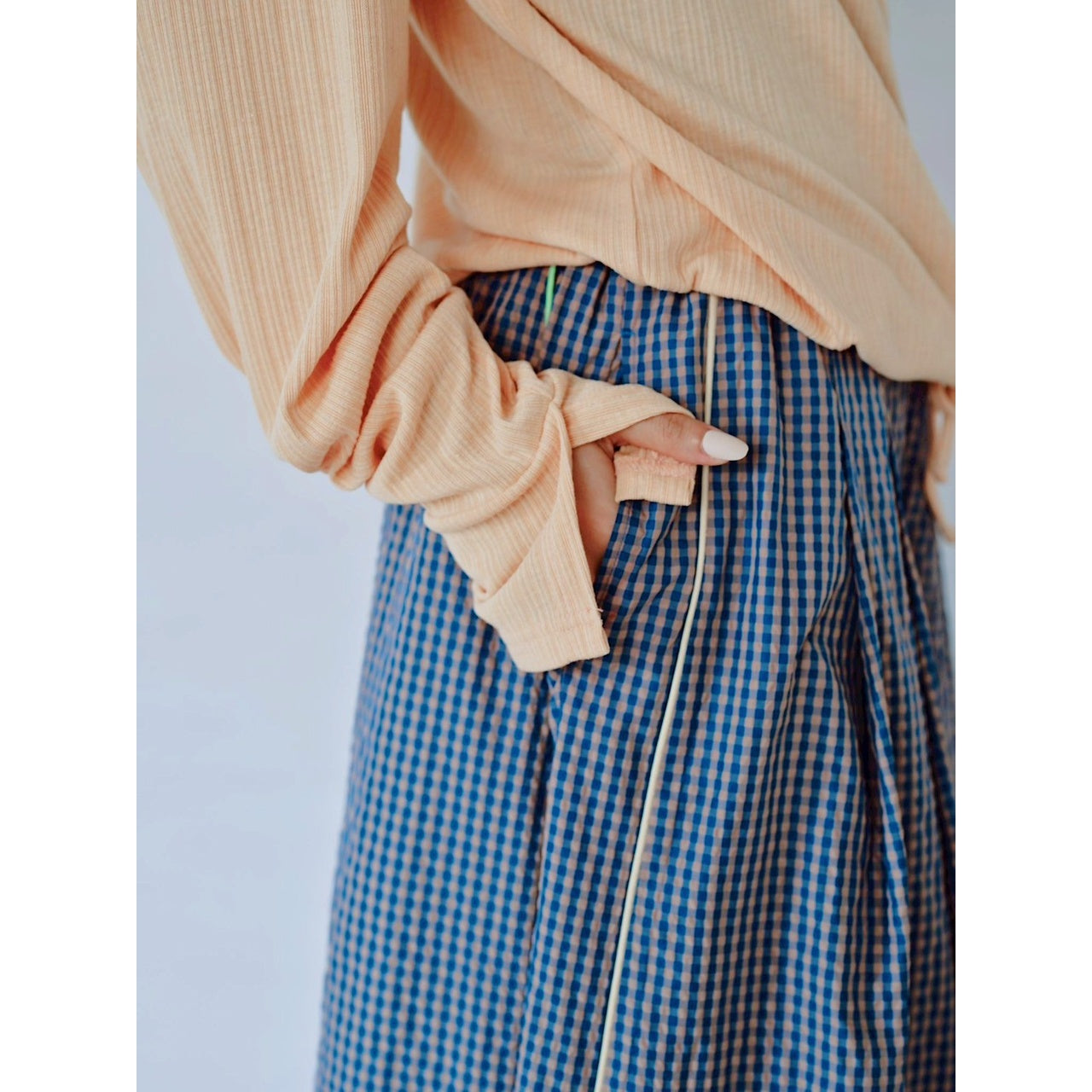【PRE-ORDER】RIB HIGH NECK DRAWSTRING SHIRT