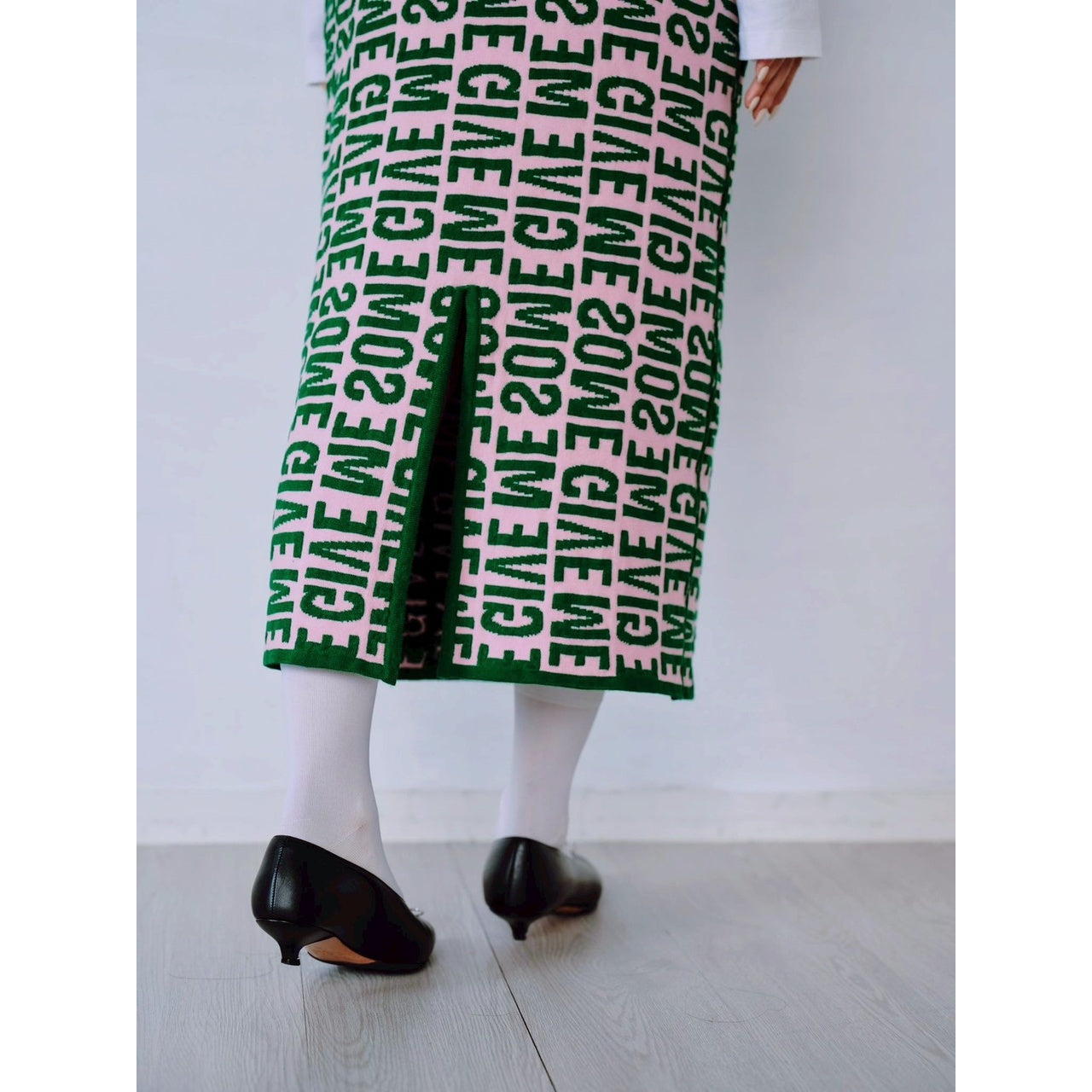 【PRE-ORDER】REVERSIBLE LOGO JACQUARD SKIRT