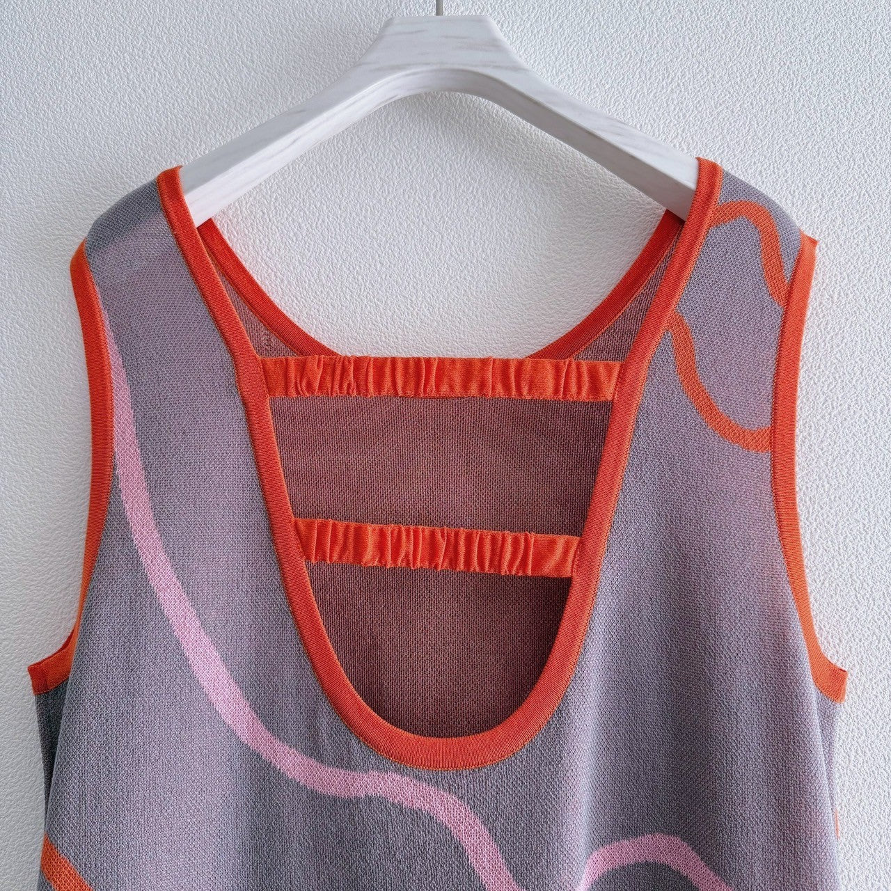 WAVE PATTERN KNIT DRESS