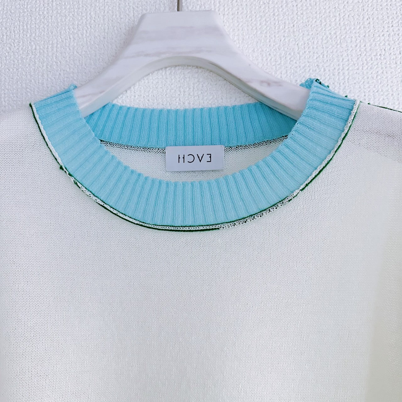 COLOR LINKING KNIT TOP