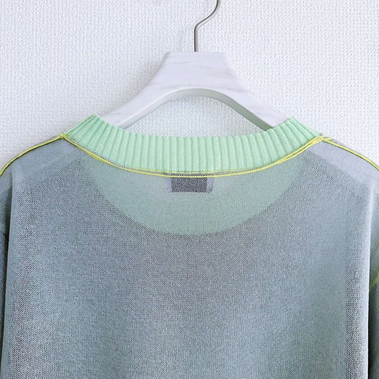 COLOR LINKING KNIT TOP