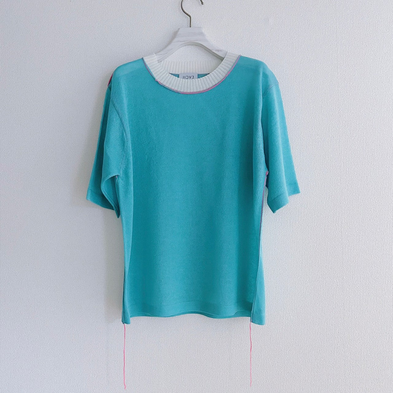 COLOR LINKING KNIT TOP