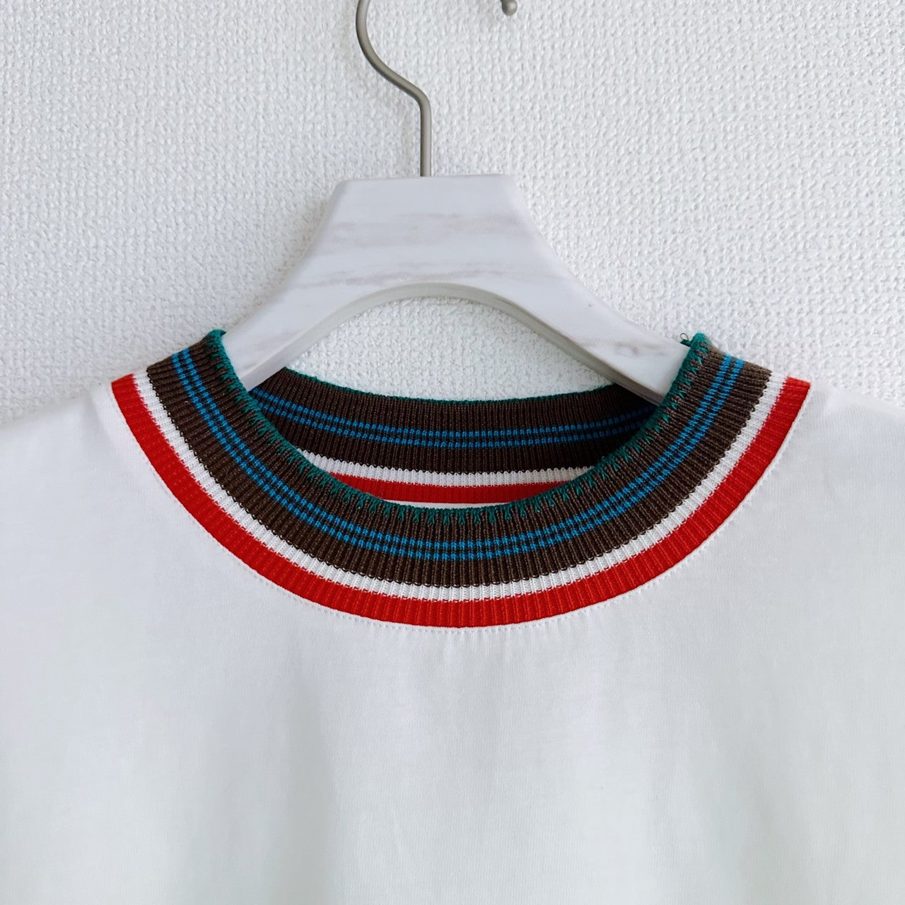 KNIT COLLAR T-SHIRT