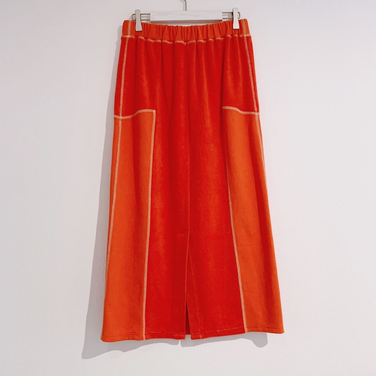 CONTRAST STITCH PILE FABRIC SKIRT