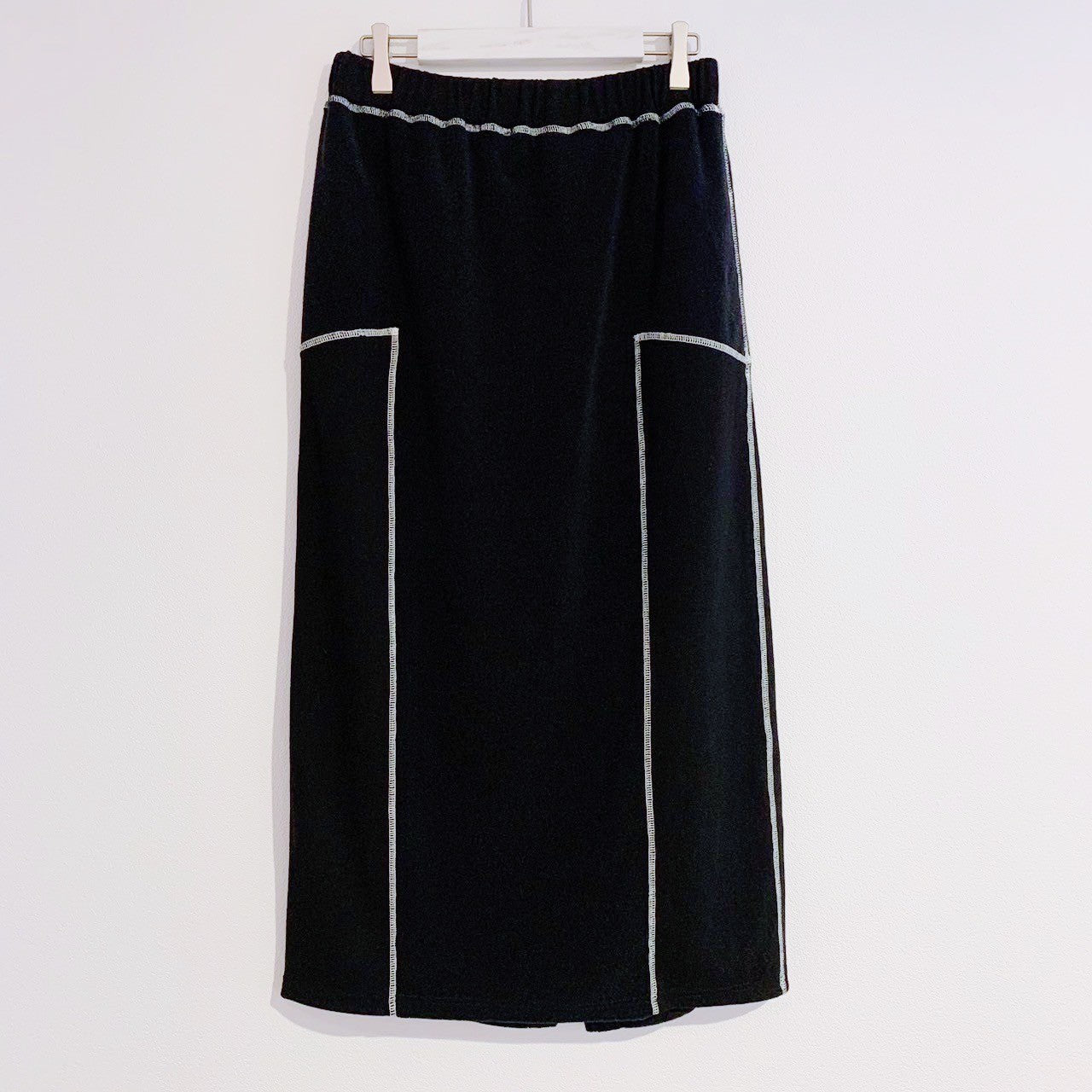 CONTRAST STITCH PILE FABRIC SKIRT