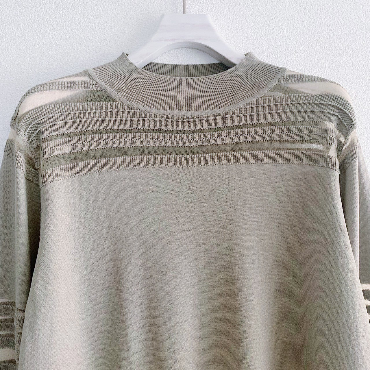 SHEER LONG SLEEVE KNIT TOP