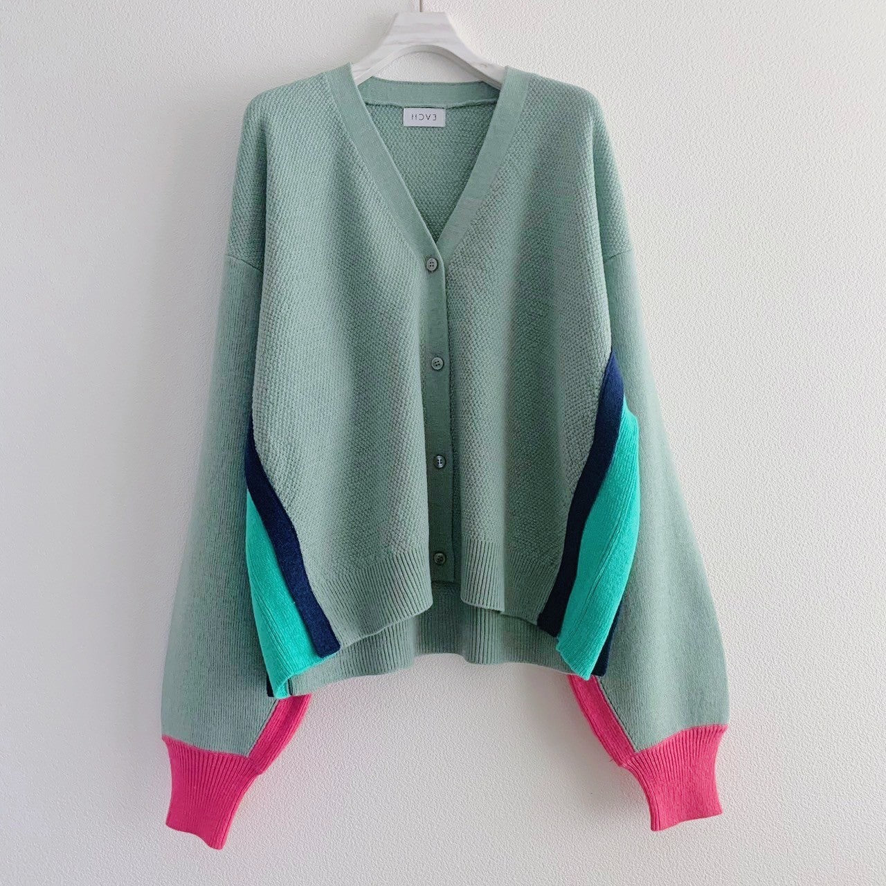 COLOR BLOCK KNIT CARDIGAN