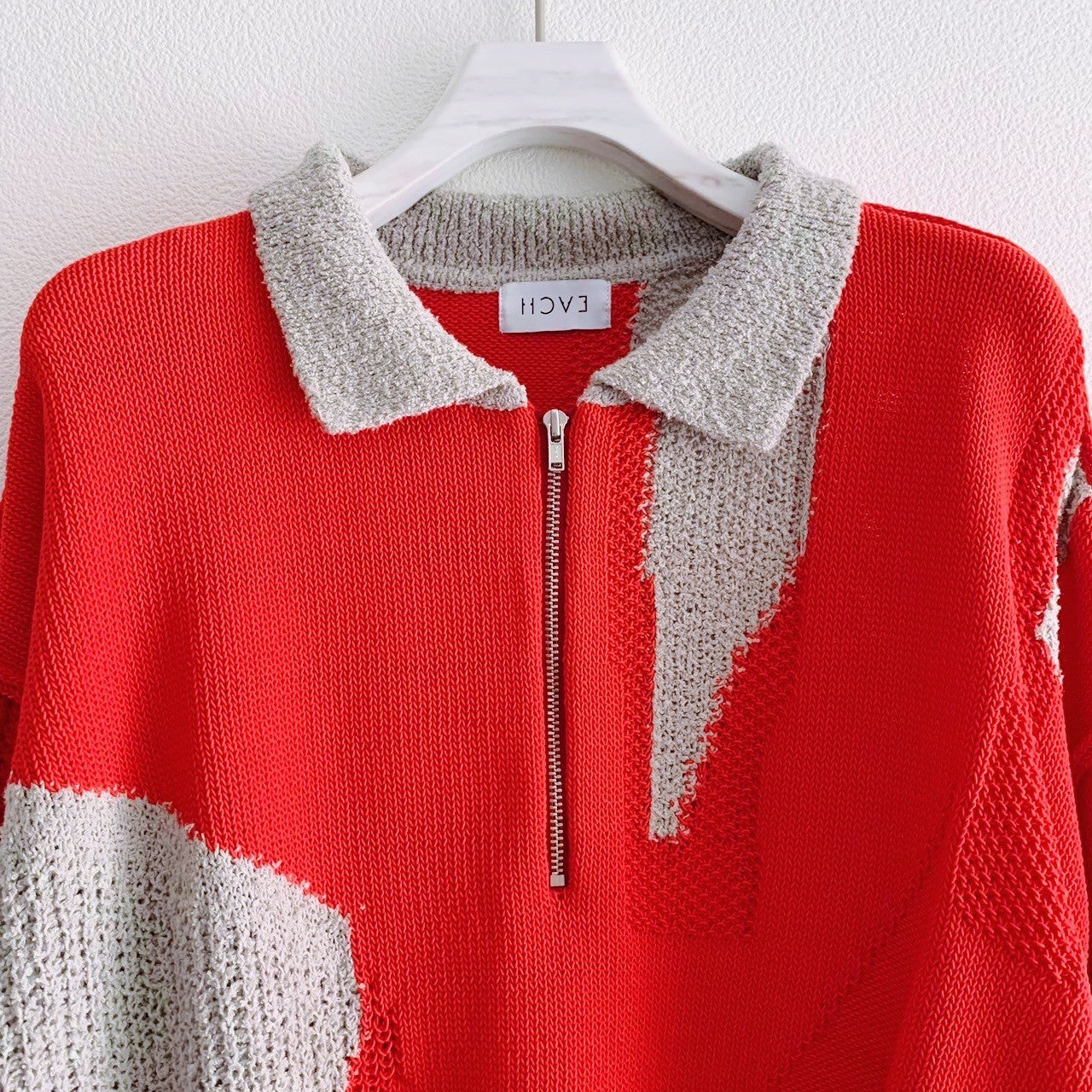 COLOR BLOCK HALF ZIP KNIT TOP