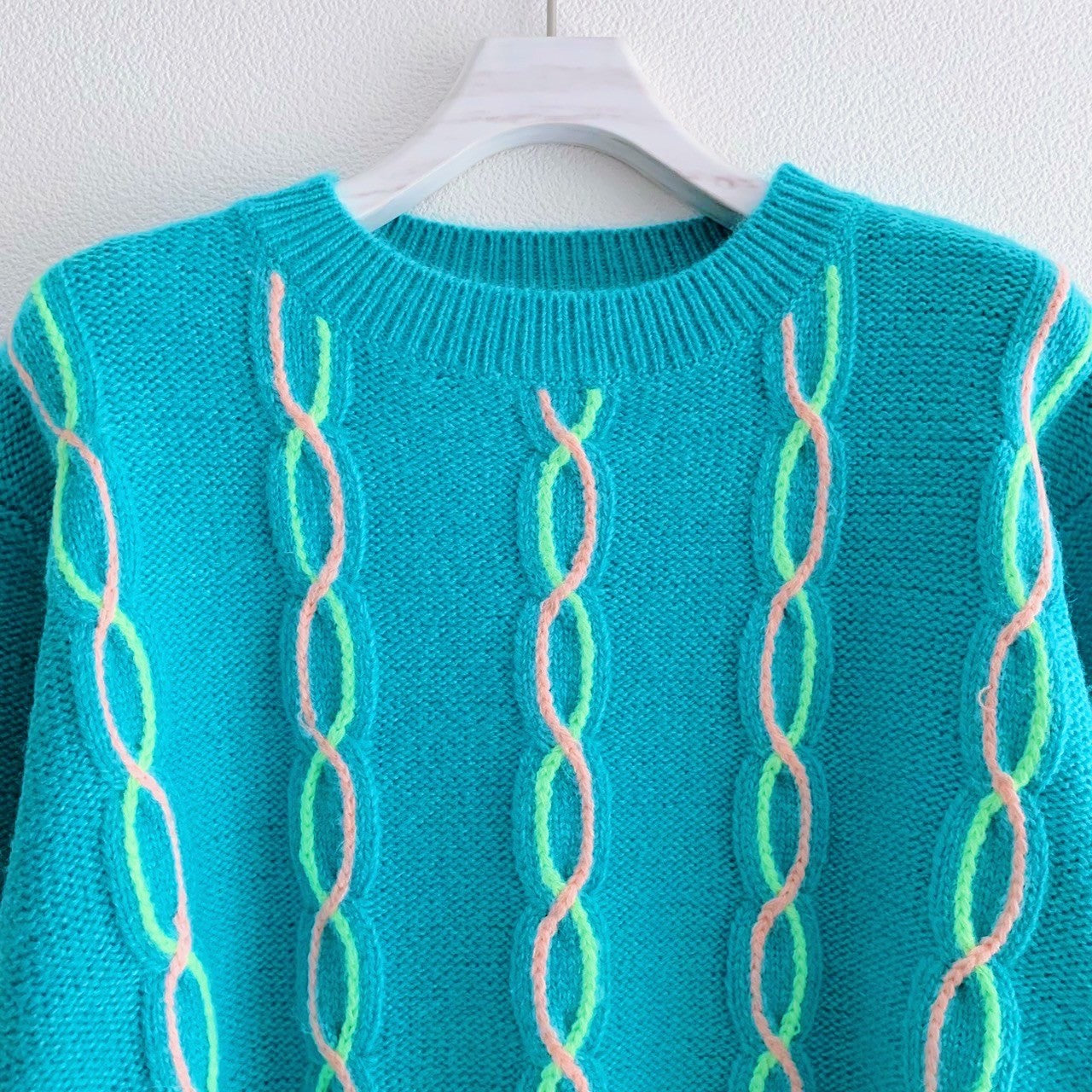 MULTI COLOR CABLE KNIT TOP