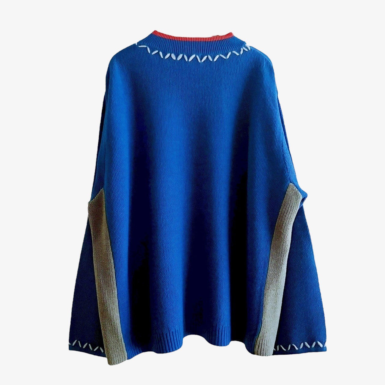【PRE-ORDER】CONTRAST PANEL KNIT TOP