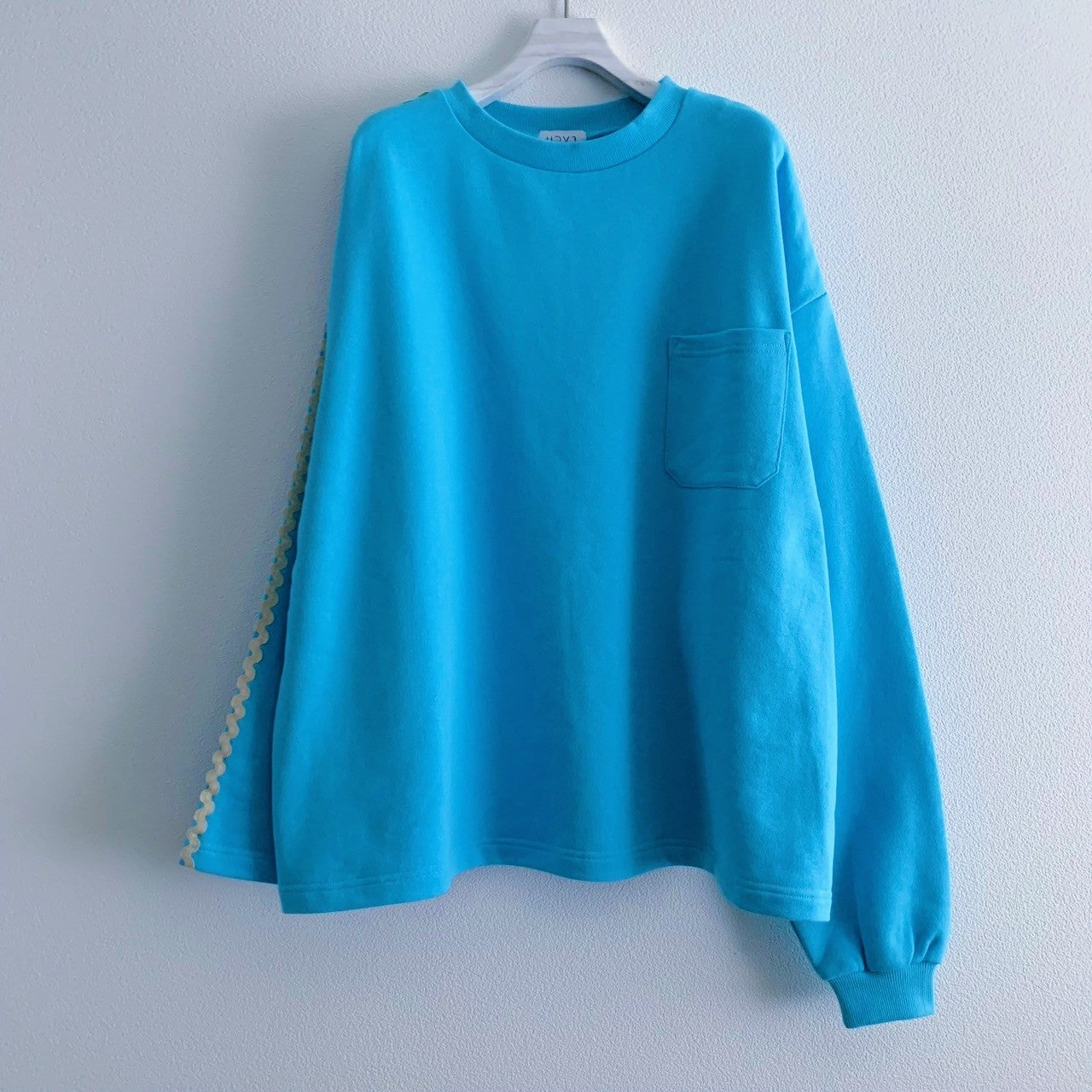 RICK RACK TAPE LS SWEATSHIRT