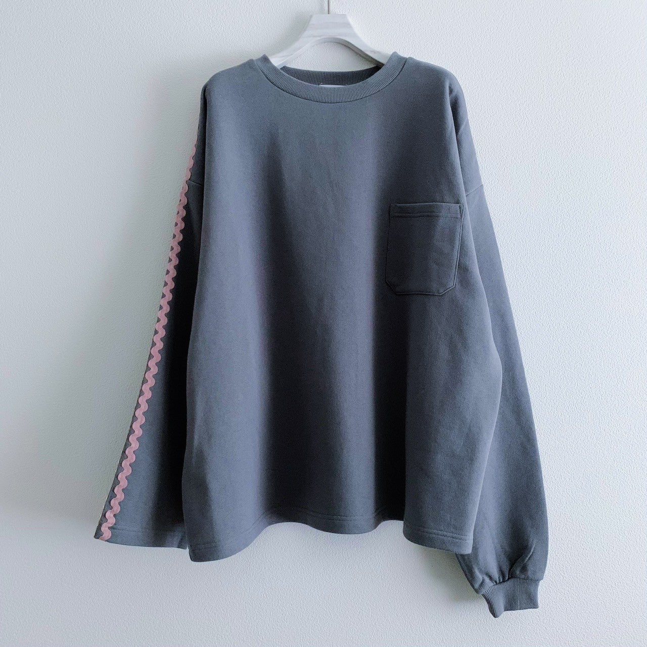 RICK RACK TAPE LS SWEATSHIRT