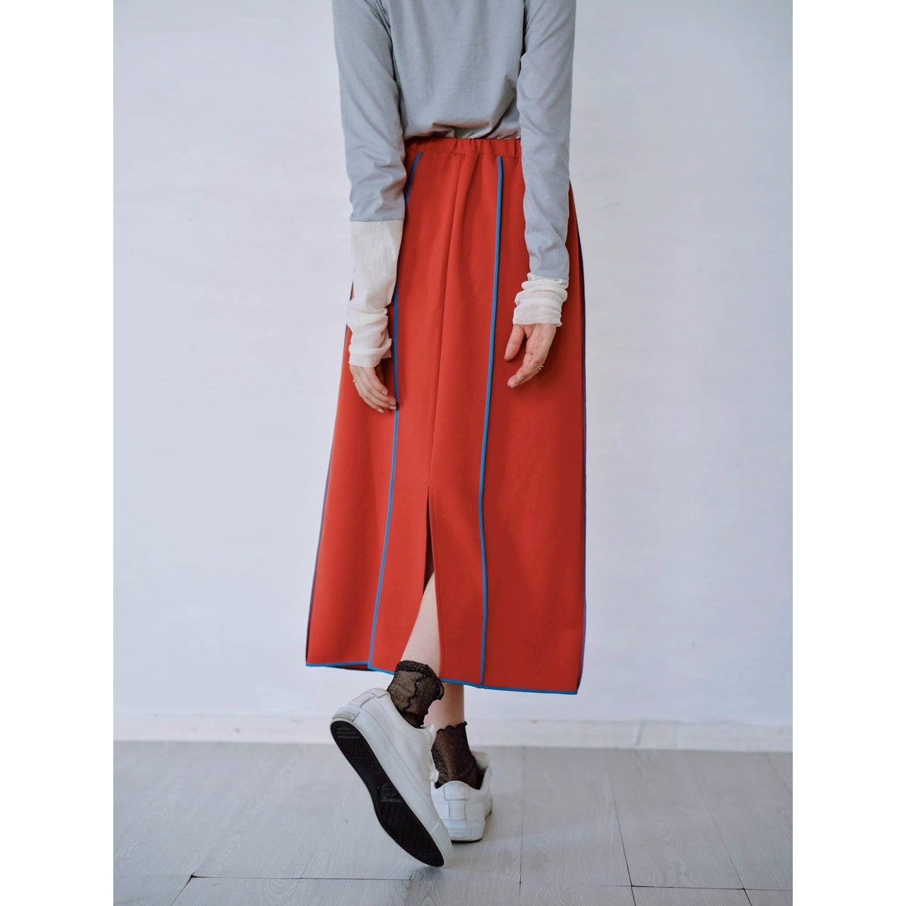 【PRE-ORDER】OUTSEAM STITCH SWEAT SKIRT