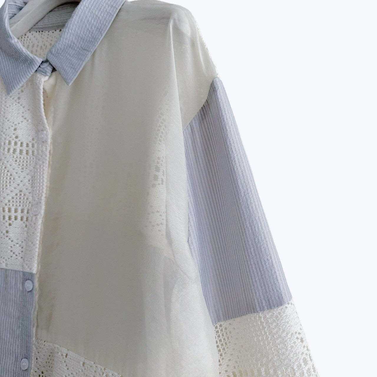 【PRE-ORDER】LACE PANEL SHIRT