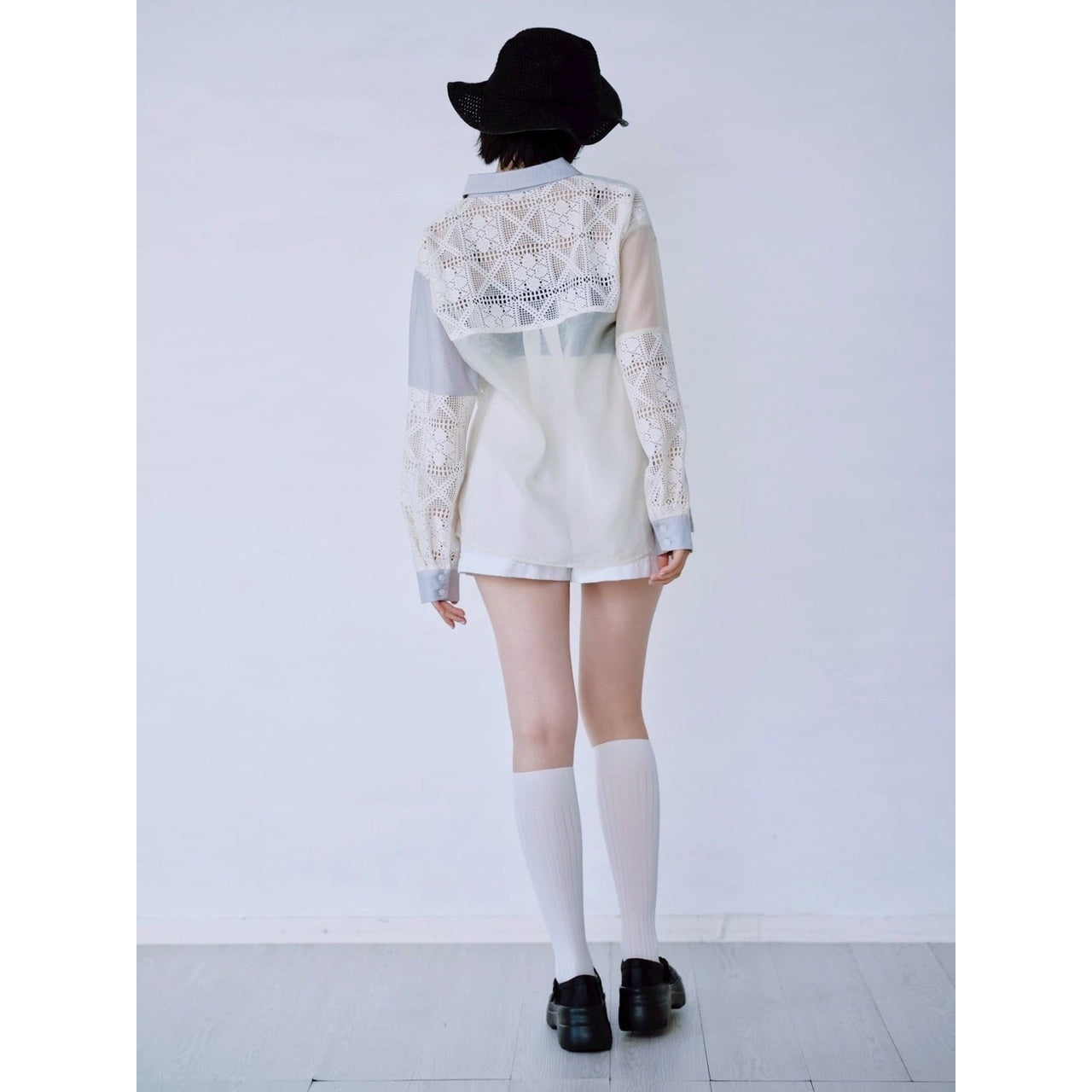【PRE-ORDER】LACE PANEL SHIRT