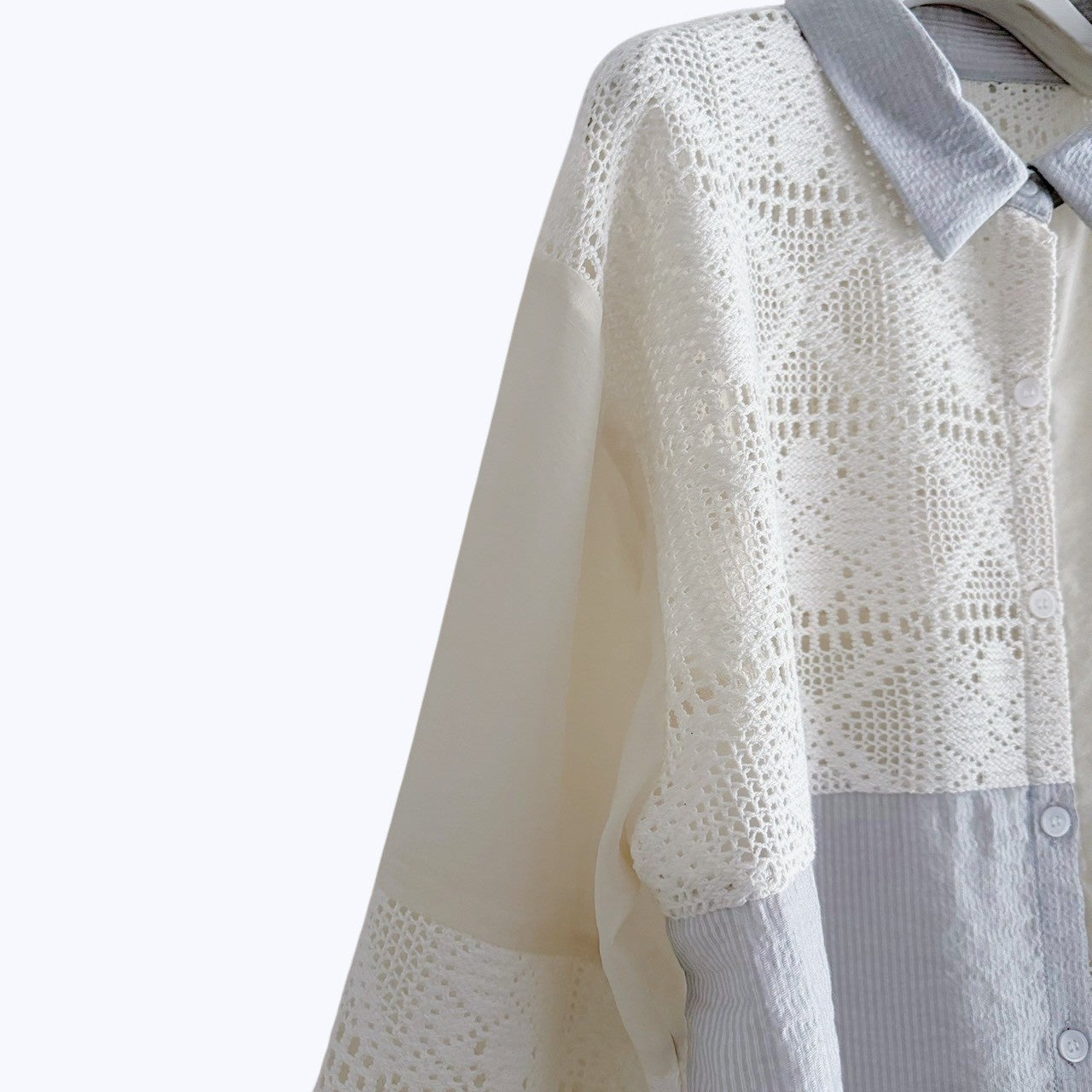 【PRE-ORDER】LACE PANEL SHIRT
