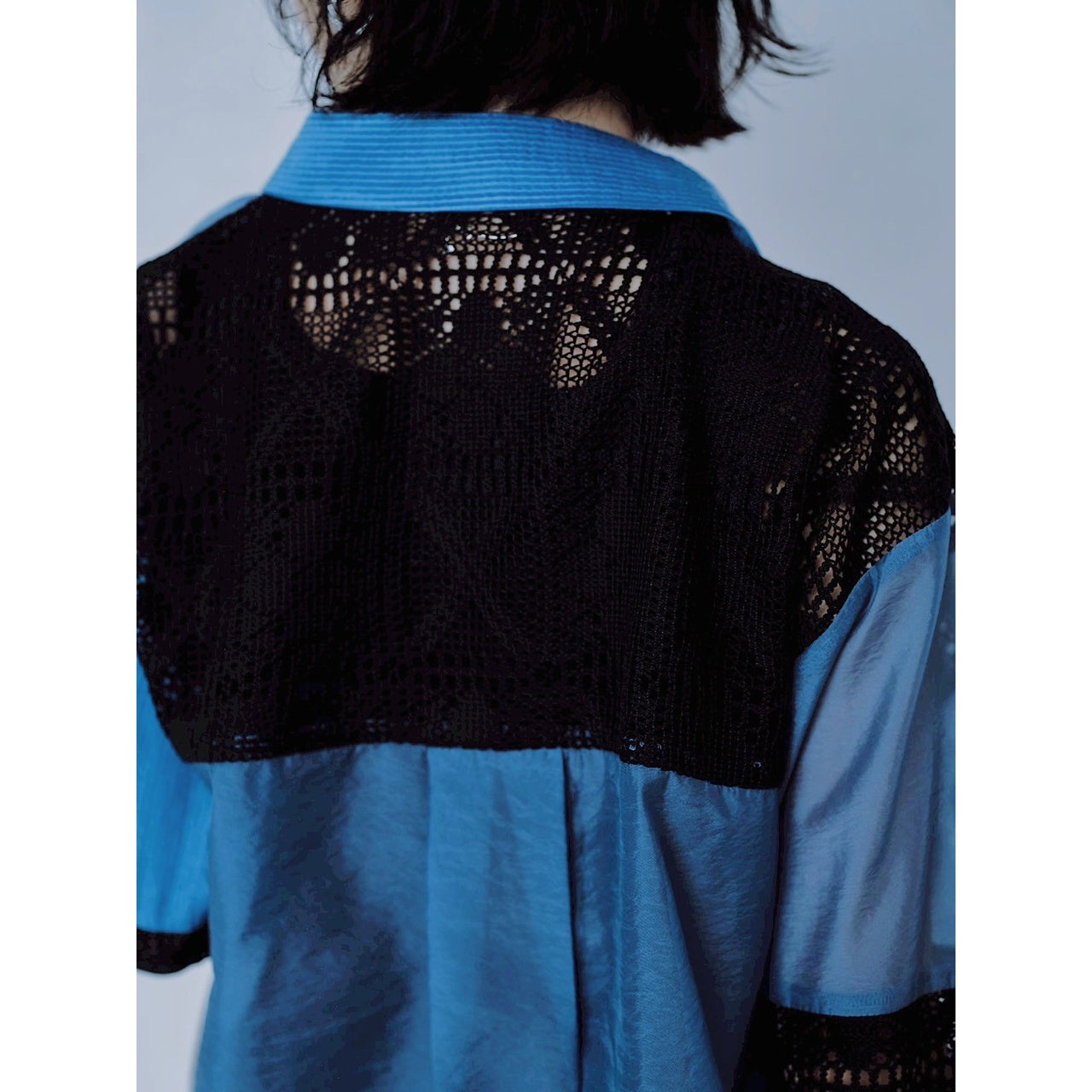 【PRE-ORDER】LACE PANEL SHIRT