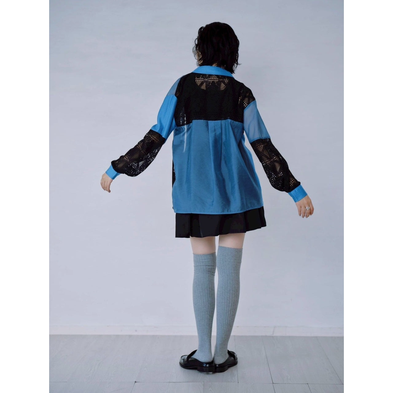 【PRE-ORDER】LACE PANEL SHIRT