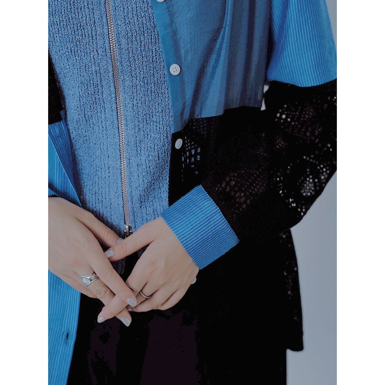 【PRE-ORDER】LACE PANEL SHIRT