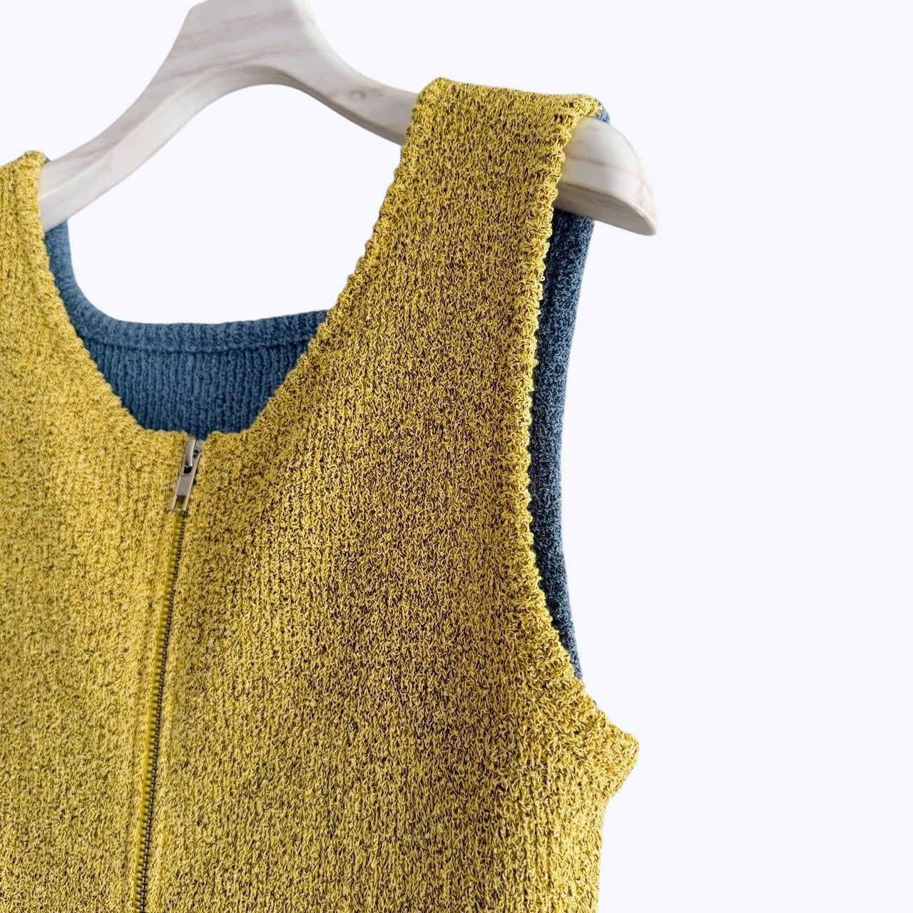 【PRE-ORDER】DUAL WEAR ZIP-FRONT KNIT VEST