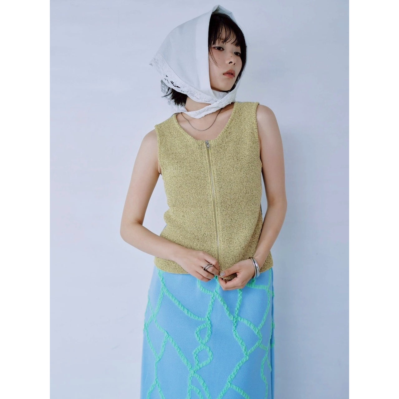 【PRE-ORDER】DUAL WEAR ZIP-FRONT KNIT VEST