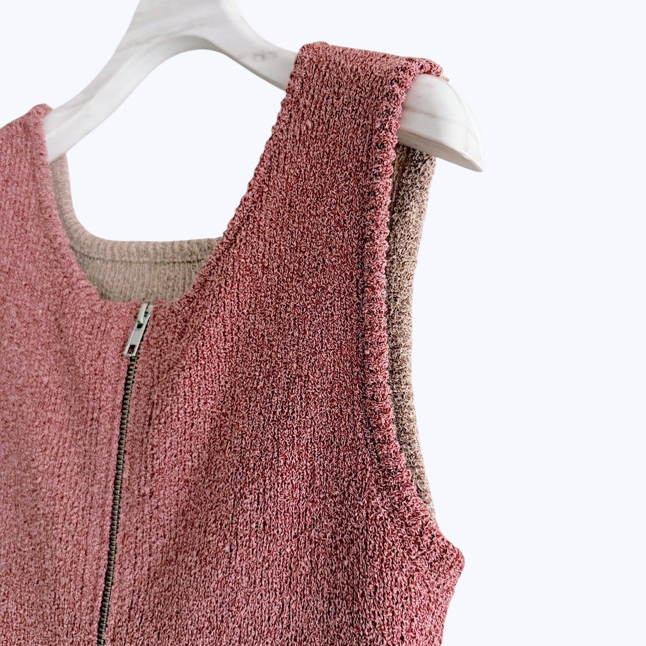 【PRE-ORDER】DUAL WEAR ZIP-FRONT KNIT VEST