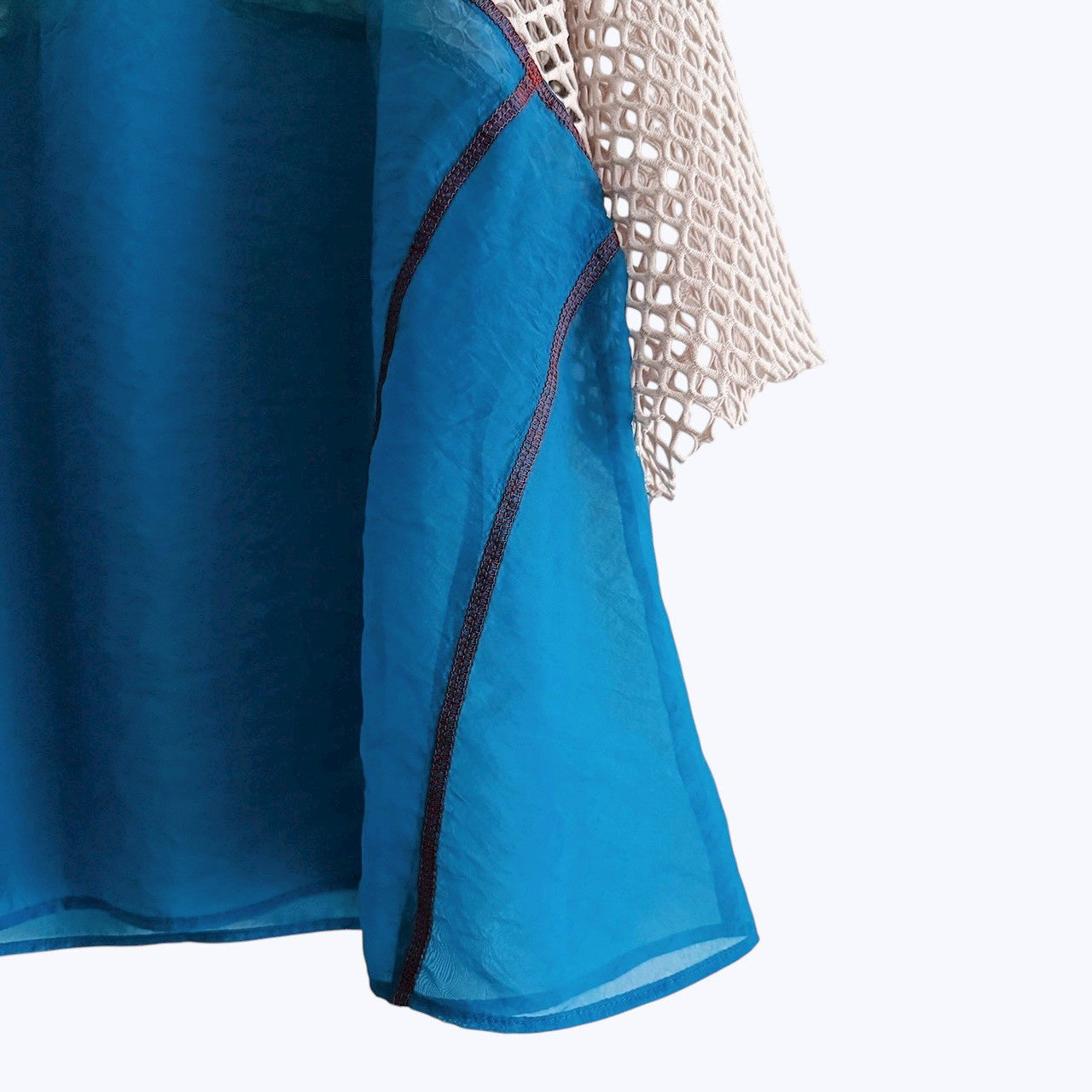 【PRE-ORDER】COLOR BLOCK SHEER MESH TOP