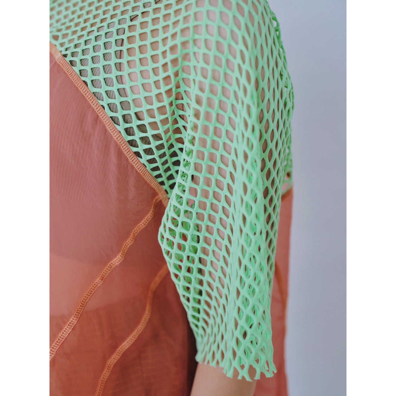 【PRE-ORDER】COLOR BLOCK SHEER MESH TOP