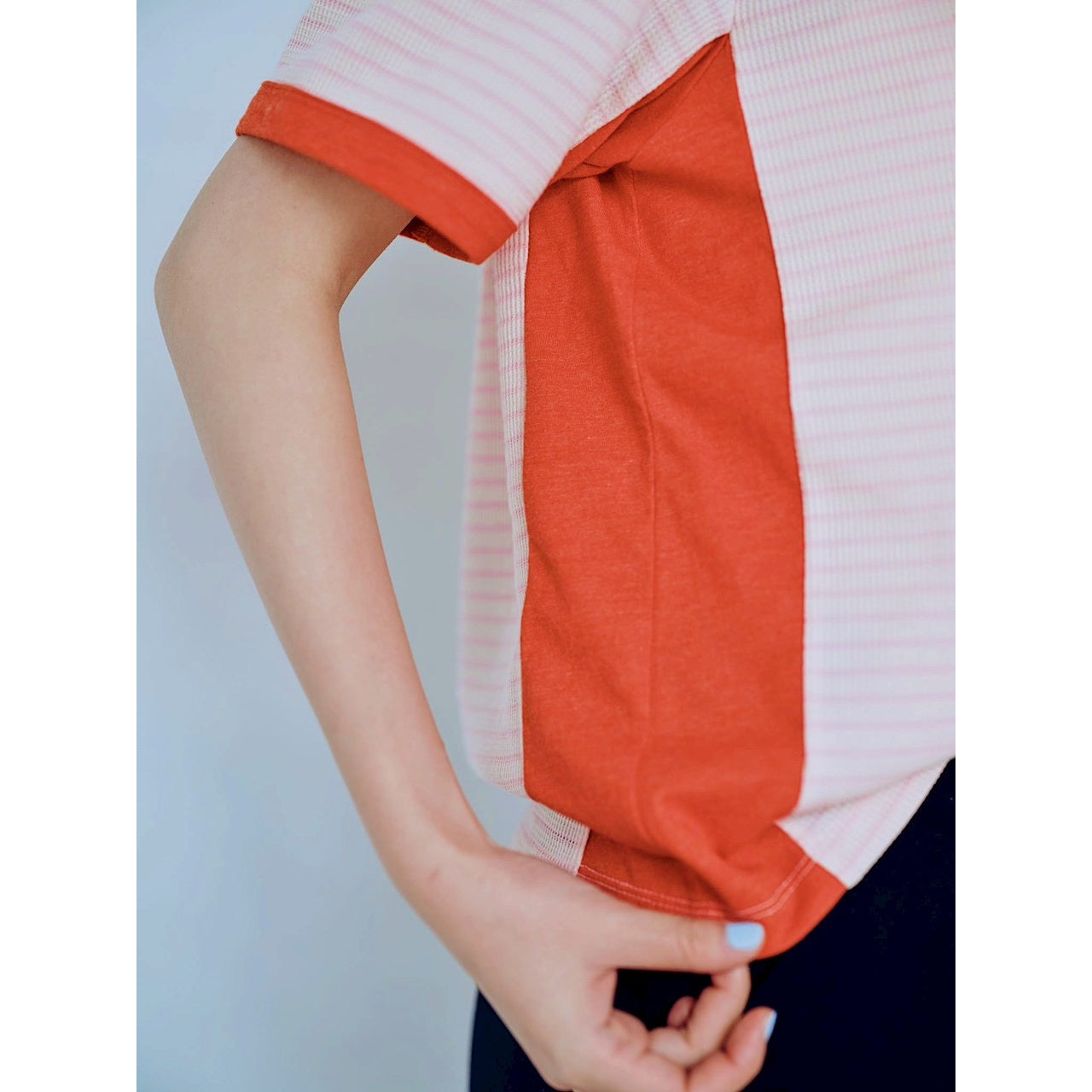 【PRE-ORDER】COLOR BLOCK STRIPED T-SHIRT