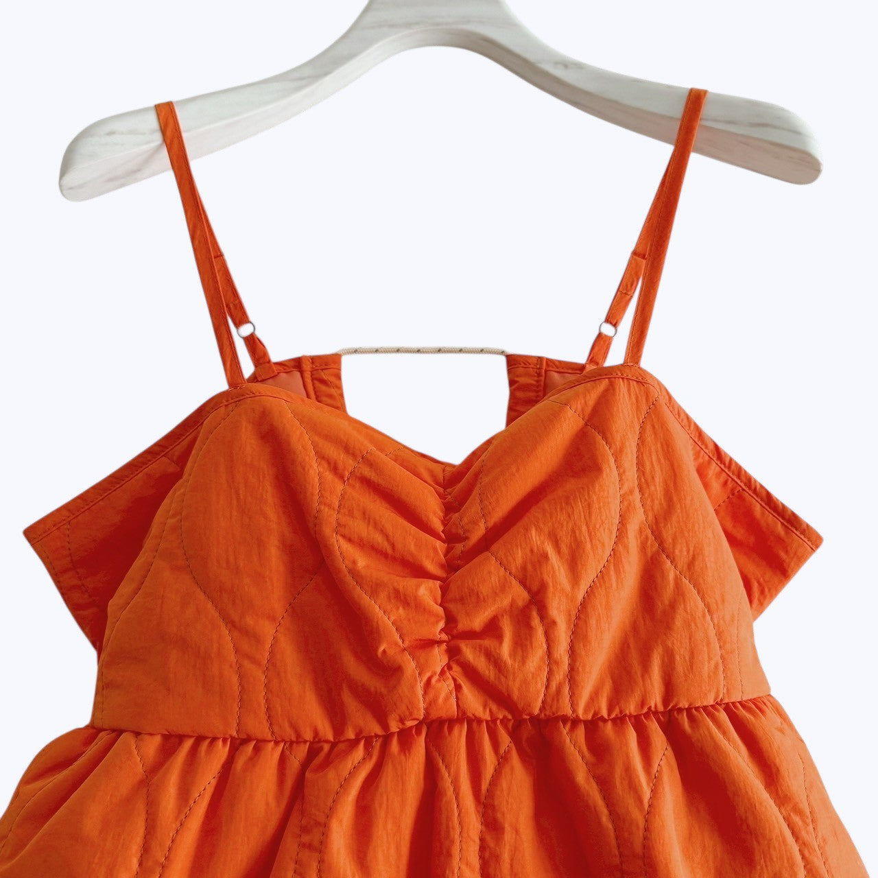 【ONLINE EXCLUSIVE】LIGHT QUILTED CAMISOLE TOP