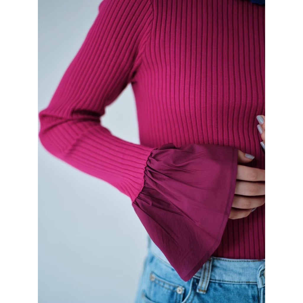 FLARE SLEEVE KNIT TOP