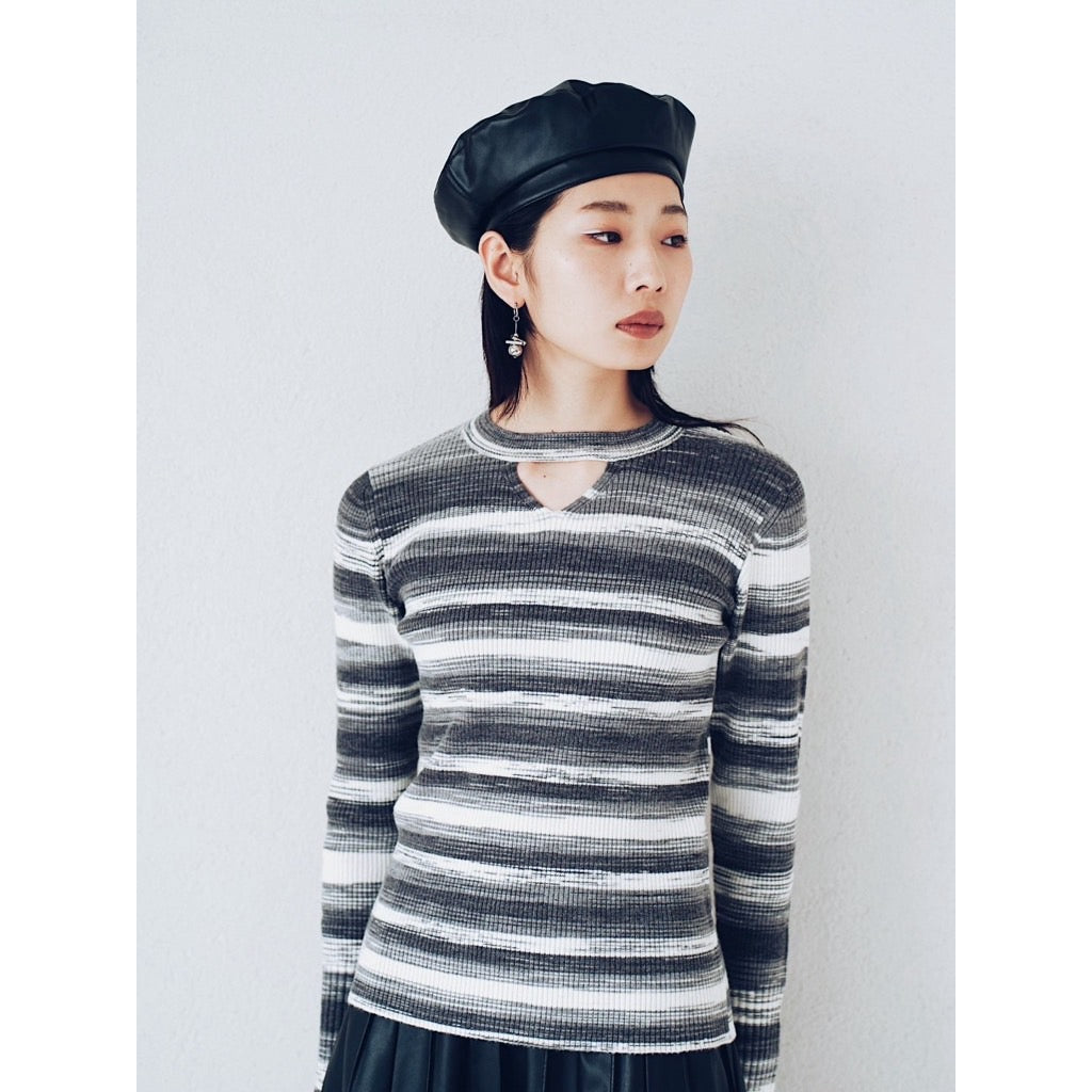 GRADATION KNIT TOP