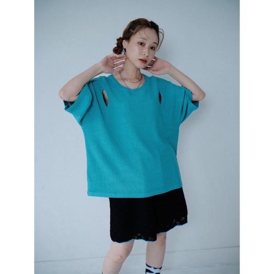 HALF SLEEVE KNIT TOP