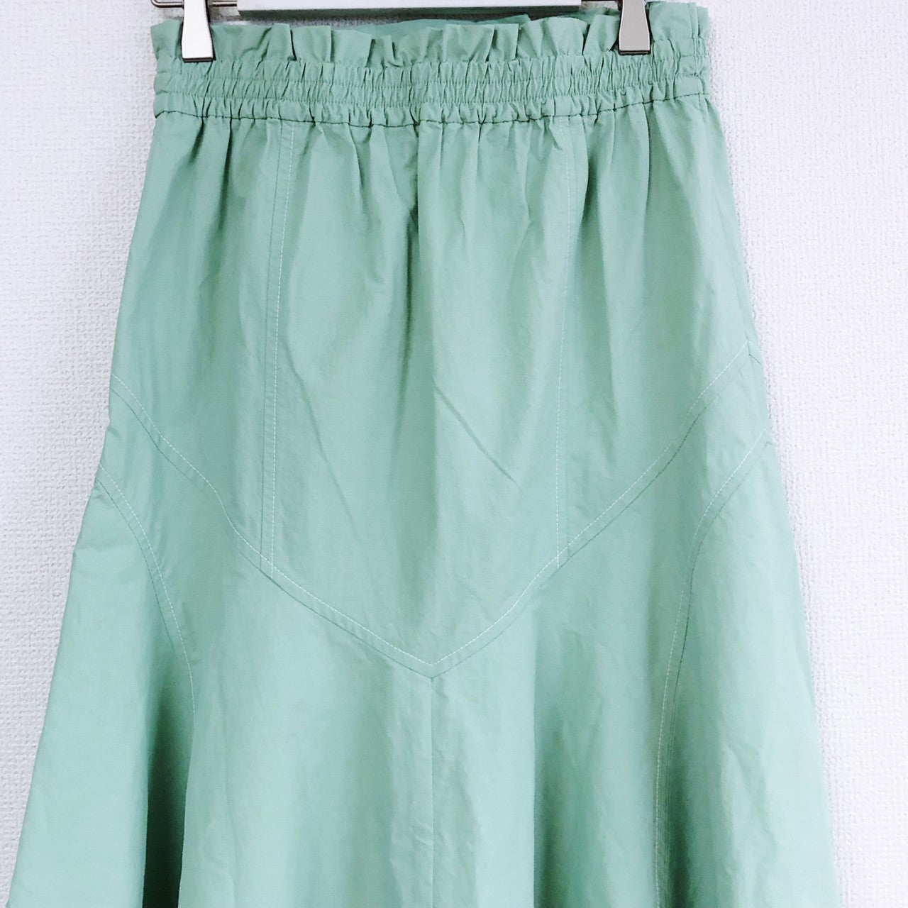 CONTRAST STITCH FLARE SKIRT