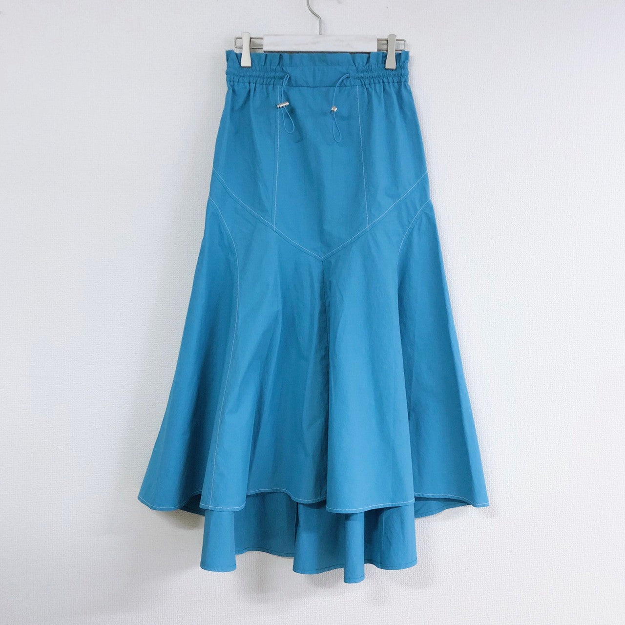 CONTRAST STITCH FLARE SKIRT