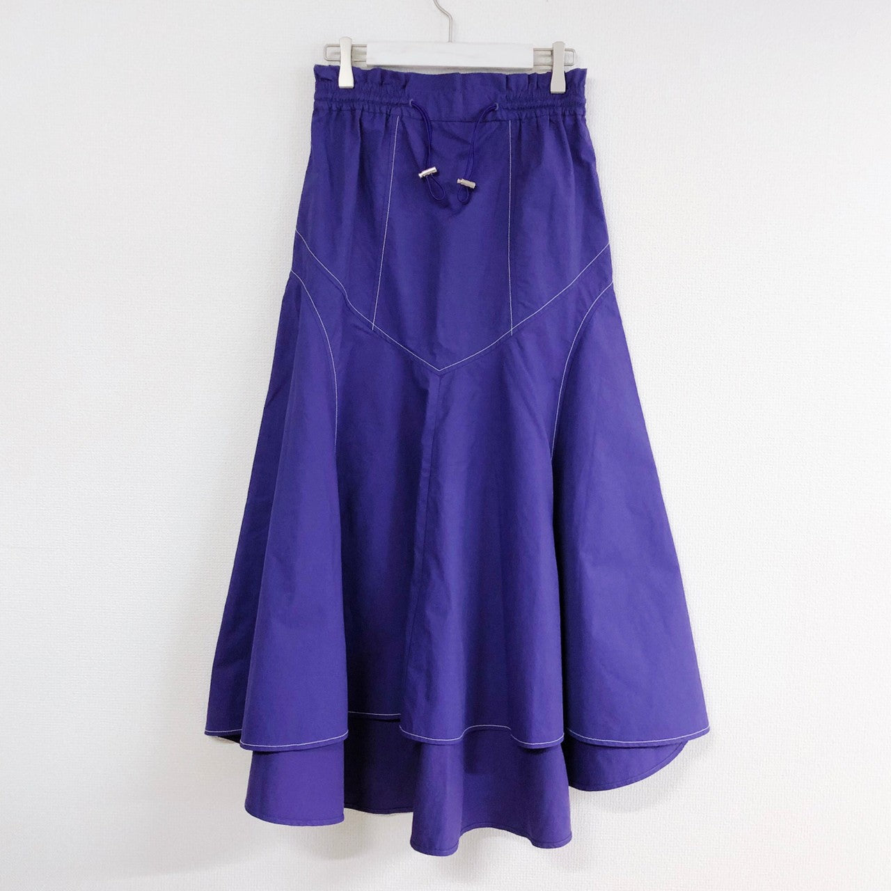 CONTRAST STITCH FLARE SKIRT